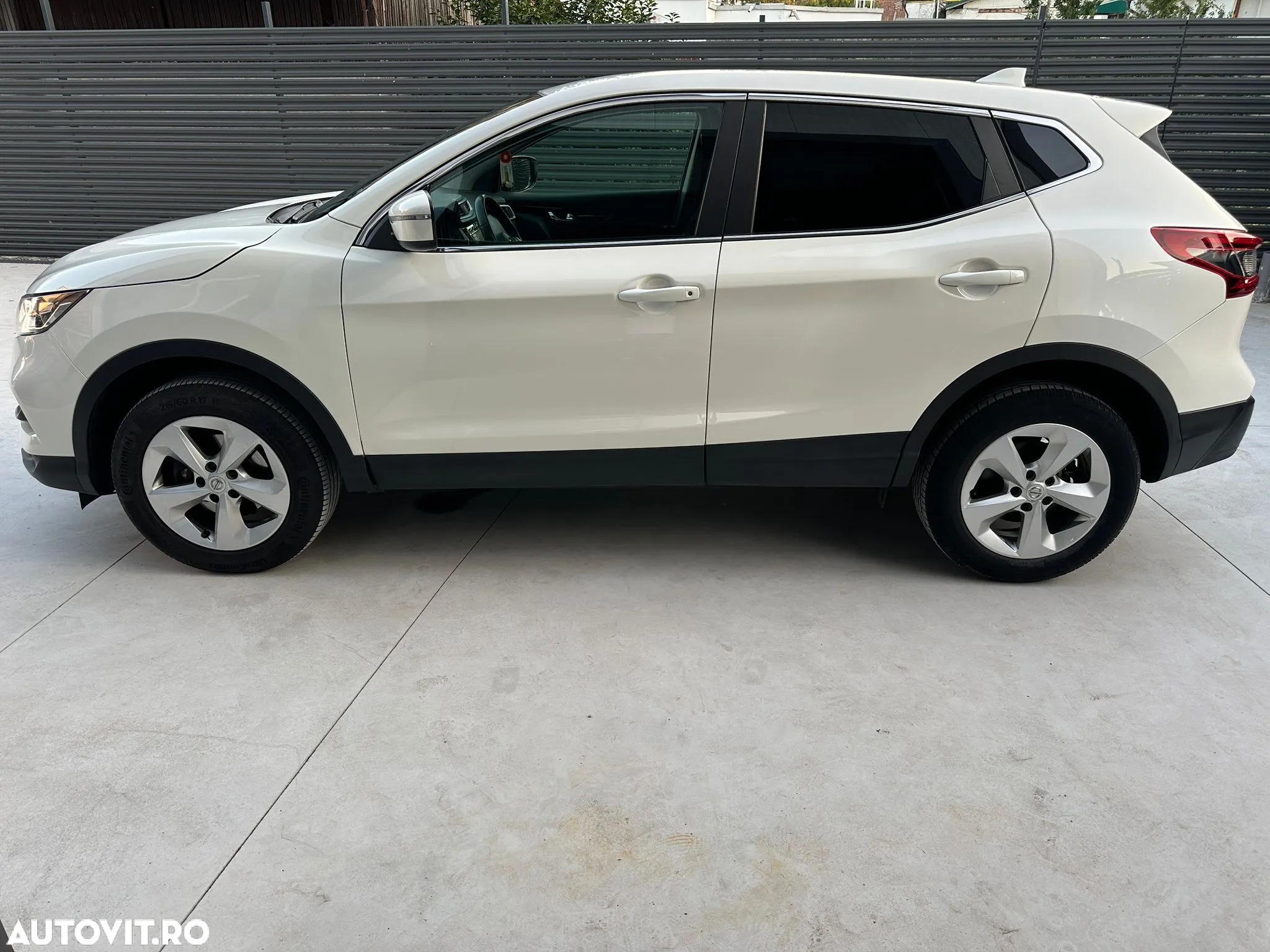 Nissan Qashqai 1.5 DCI TEKNA+ - 11