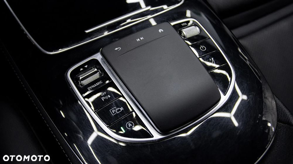 Mercedes-Benz Klasa E 220 d mHEV 4-Matic Avantgarde 9G-Tronic - 23