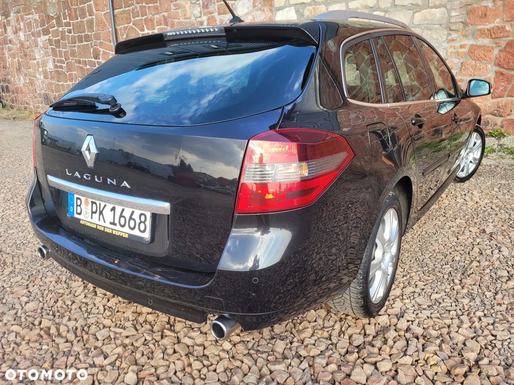 Renault Laguna dCi 150 FAP Start-Stop GT - 10