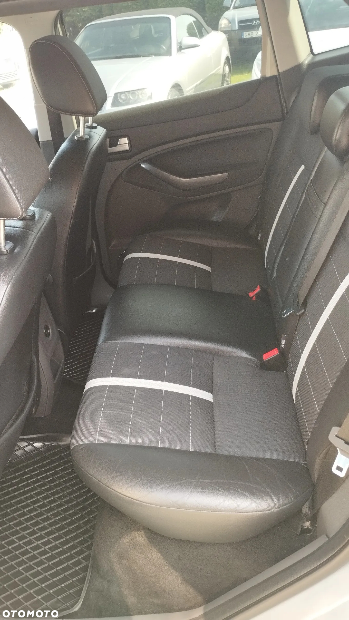 Ford Kuga 2.0 TDCi 4x4 Trend - 14