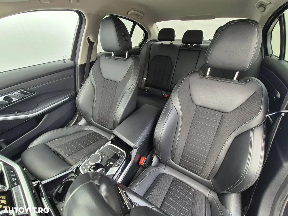 BMW Seria 3 330d xDrive AT MHEV - 10