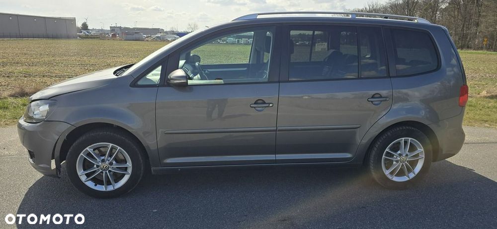 Volkswagen Touran - 2