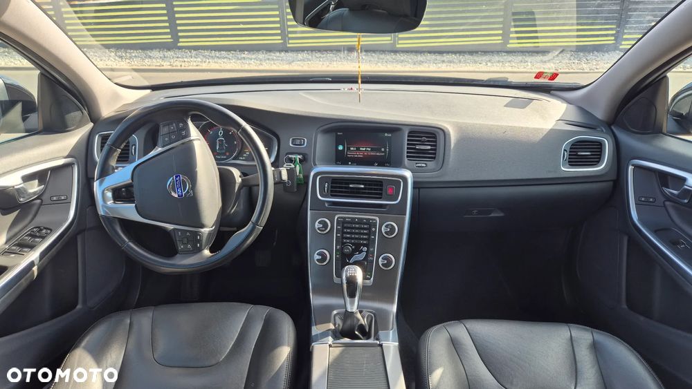 Volvo V60 D2 - 18