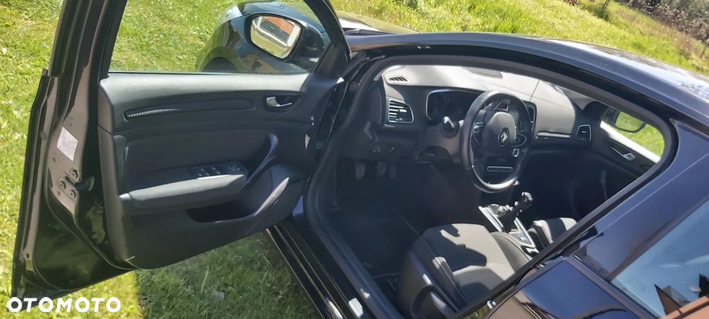 Renault Megane 1.6 SCe Intens - 10
