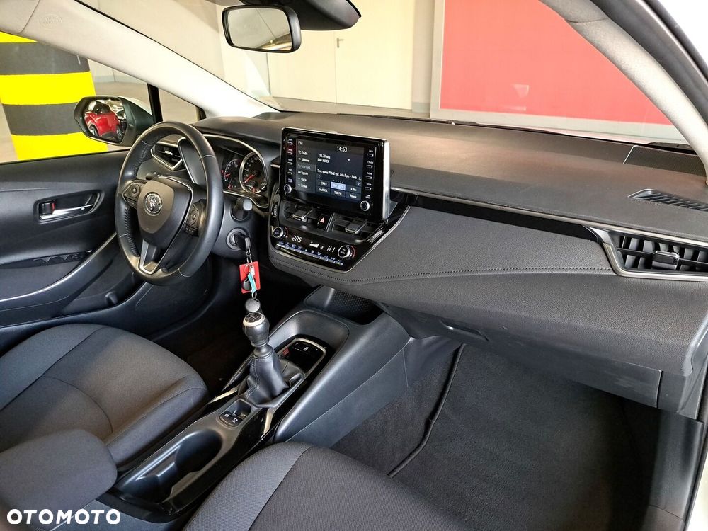 Toyota Corolla - 17