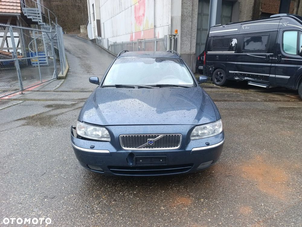 Volvo V70 D5 - 4