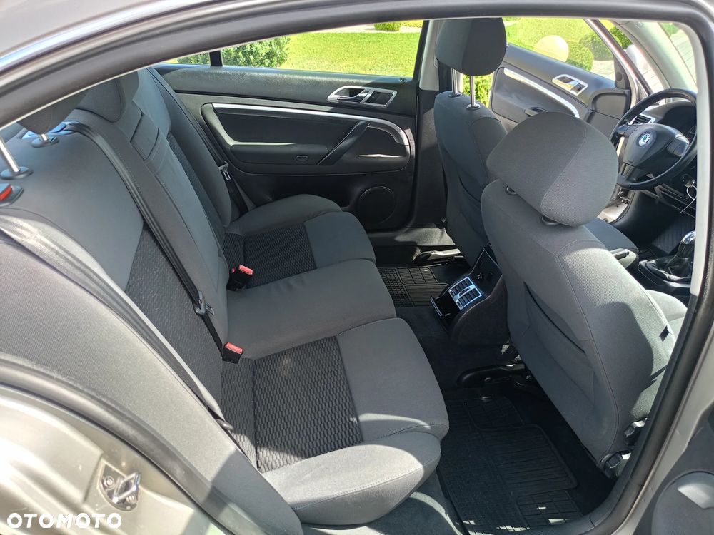 Skoda Superb 1.8 Turbo - 25
