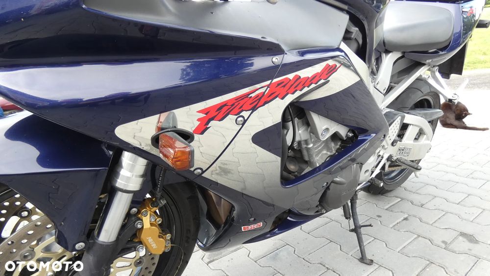 Honda CBR - 15