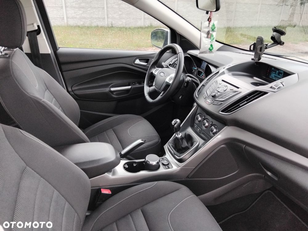 Ford Kuga - 6