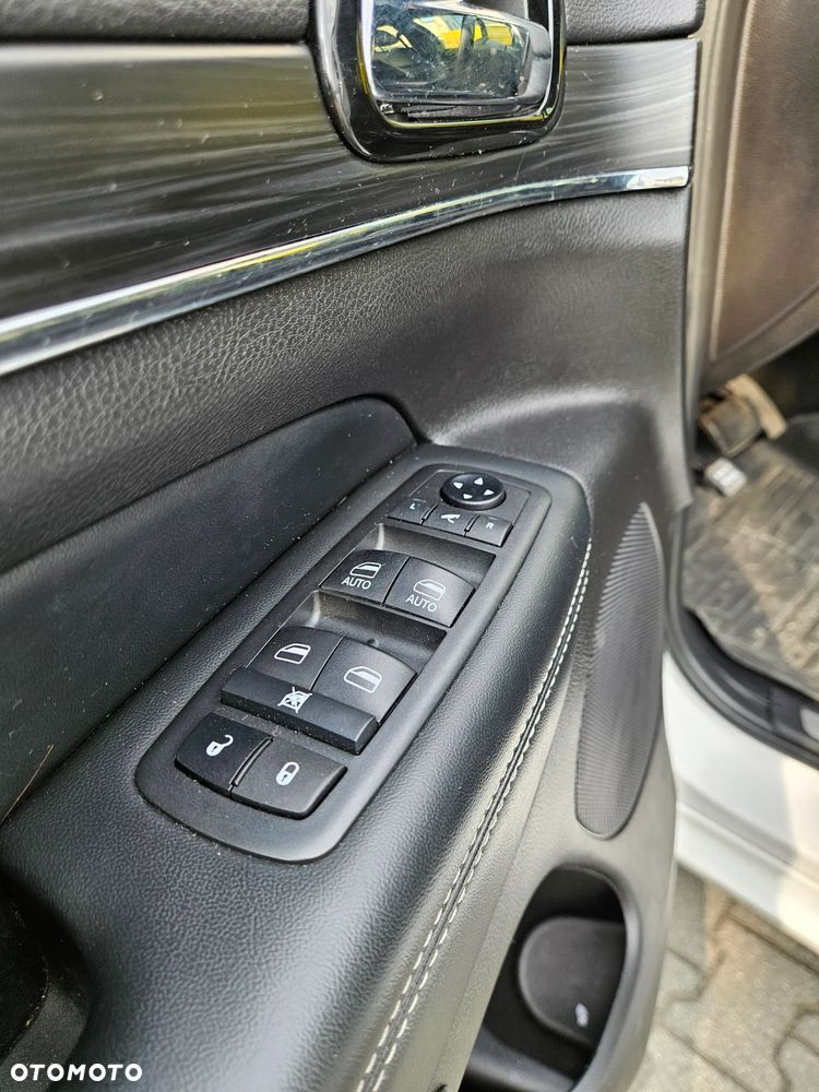 Jeep Grand Cherokee 3.6 V6 Limited - 24
