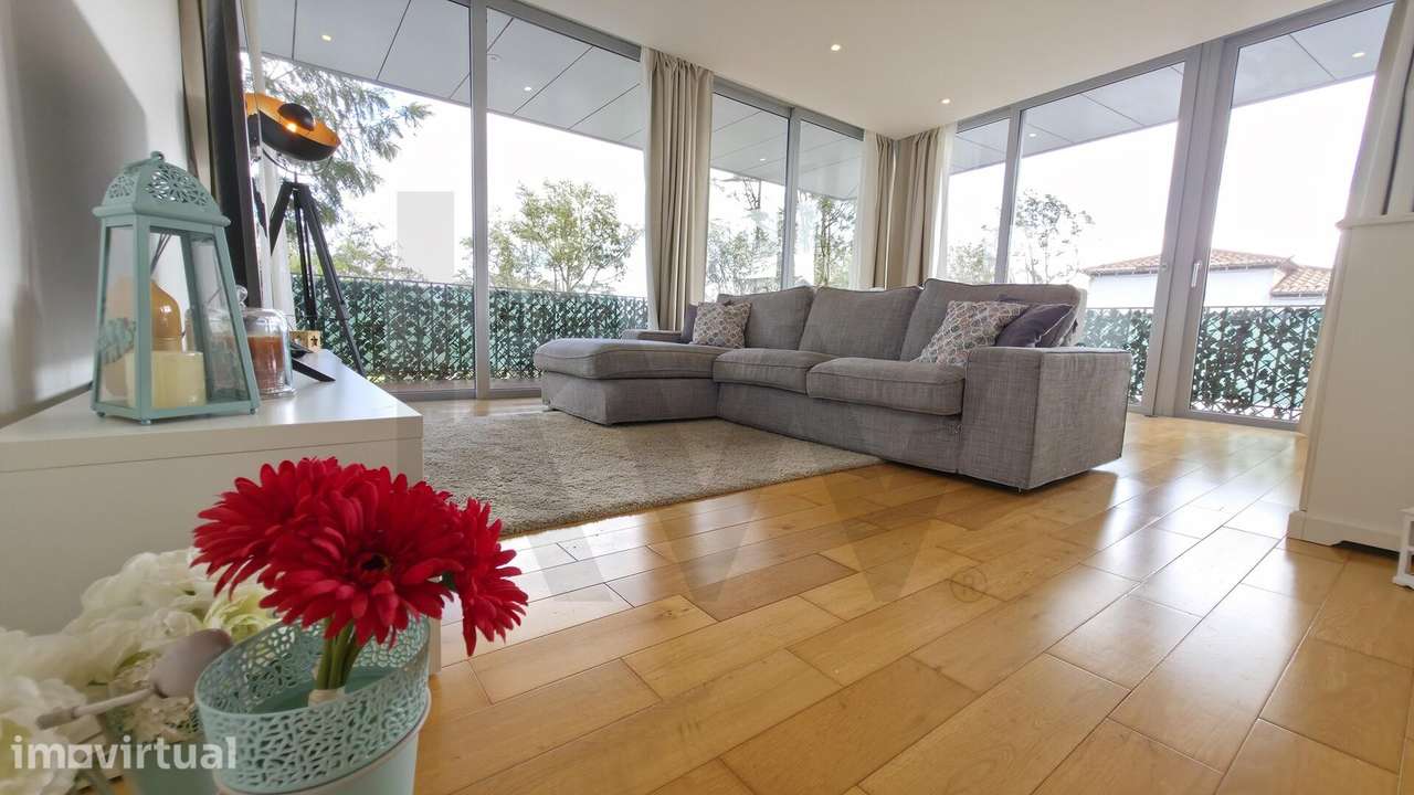 Apartamento T3 Duplex | Pico da Pedra - Vista Mar - Grande imagem: 2/32
