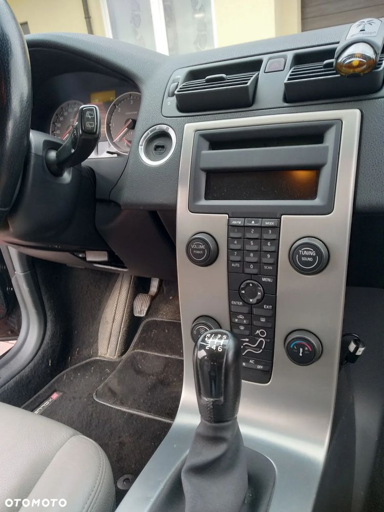 Volvo V50 2.0D Summum - 11