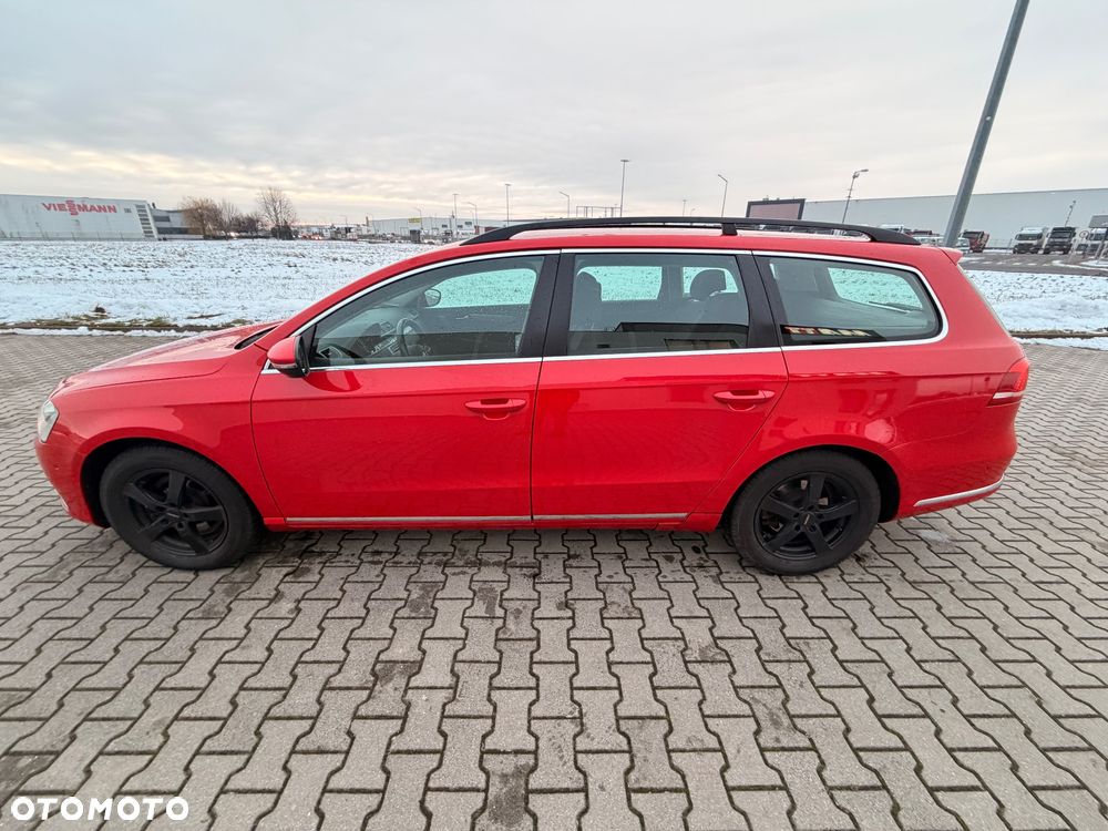 Volkswagen Passat Variant 2.0 TDI DPF Sportline - 25