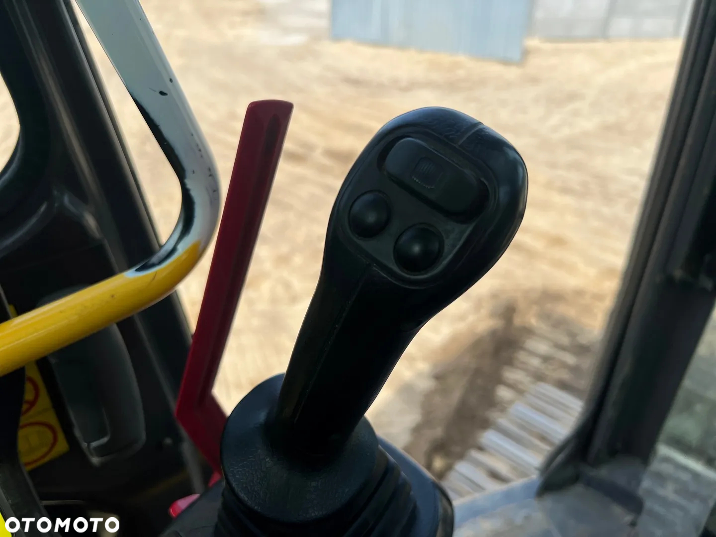 Volvo ECR235CL - 16