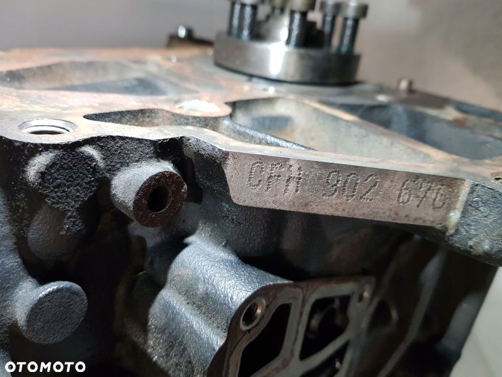 dół silnika blok wał tłoki vw audi skoda seat 2.0 tdi cfh - 14