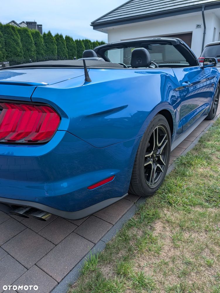 Ford Mustang - 20