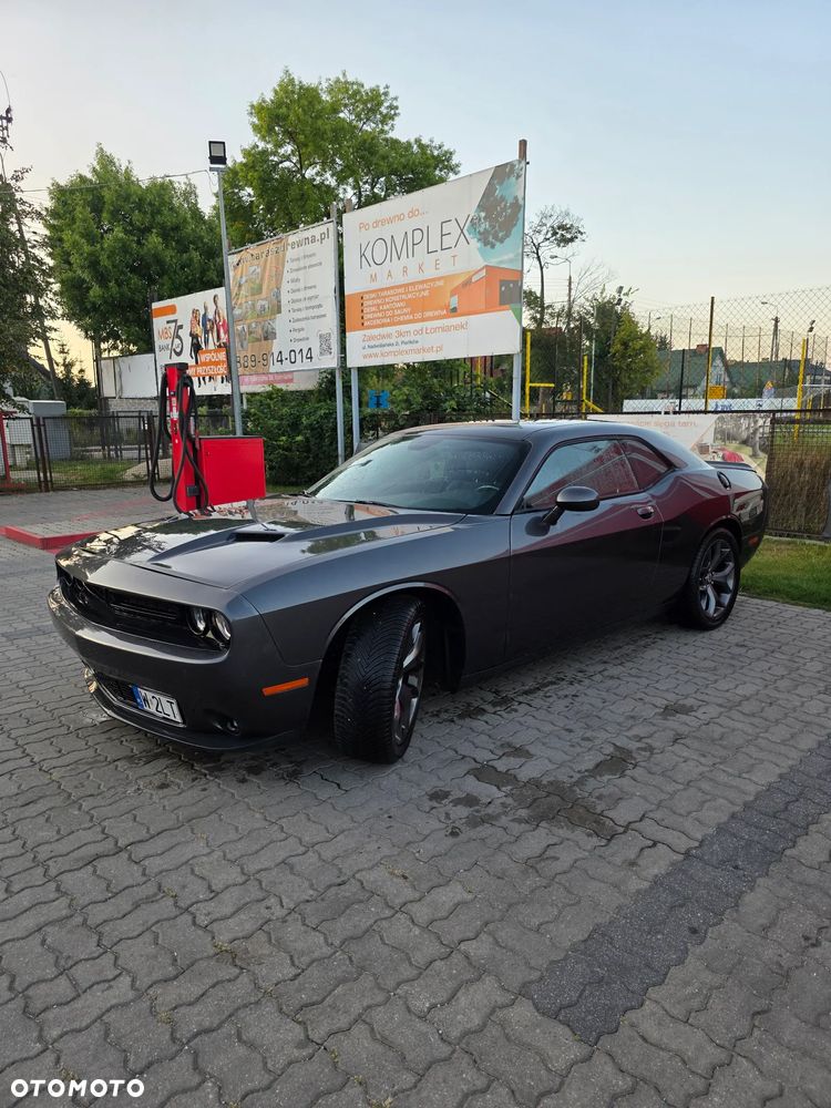 Dodge Challenger Automatik SXT Plus - 1