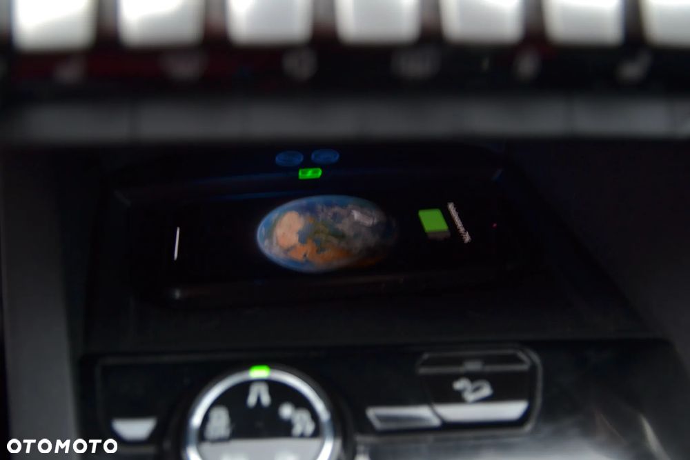 Peugeot 3008 HDi FAP 150 Platinum - 28