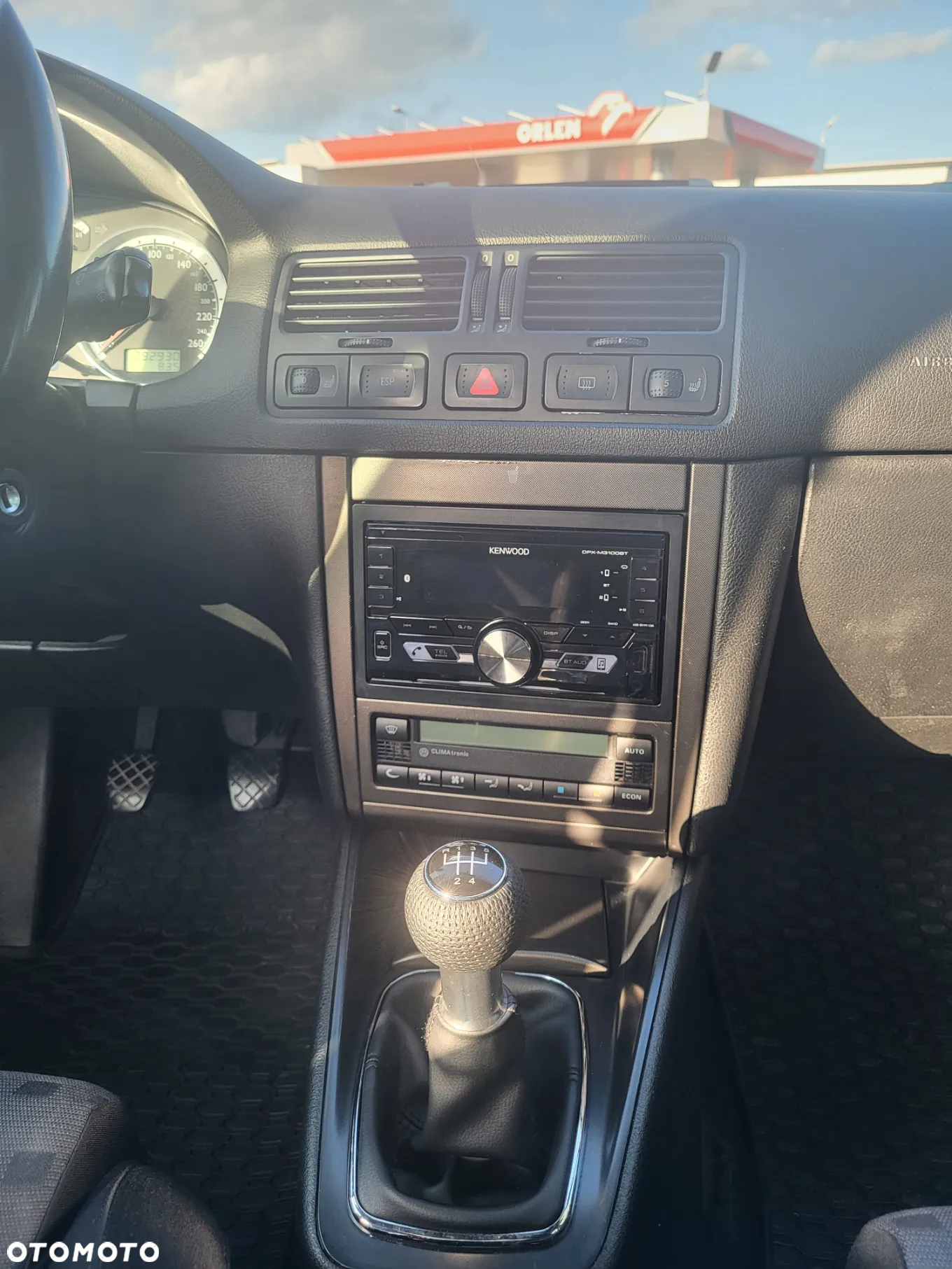 Volkswagen Bora 1.8T Trendline - 5
