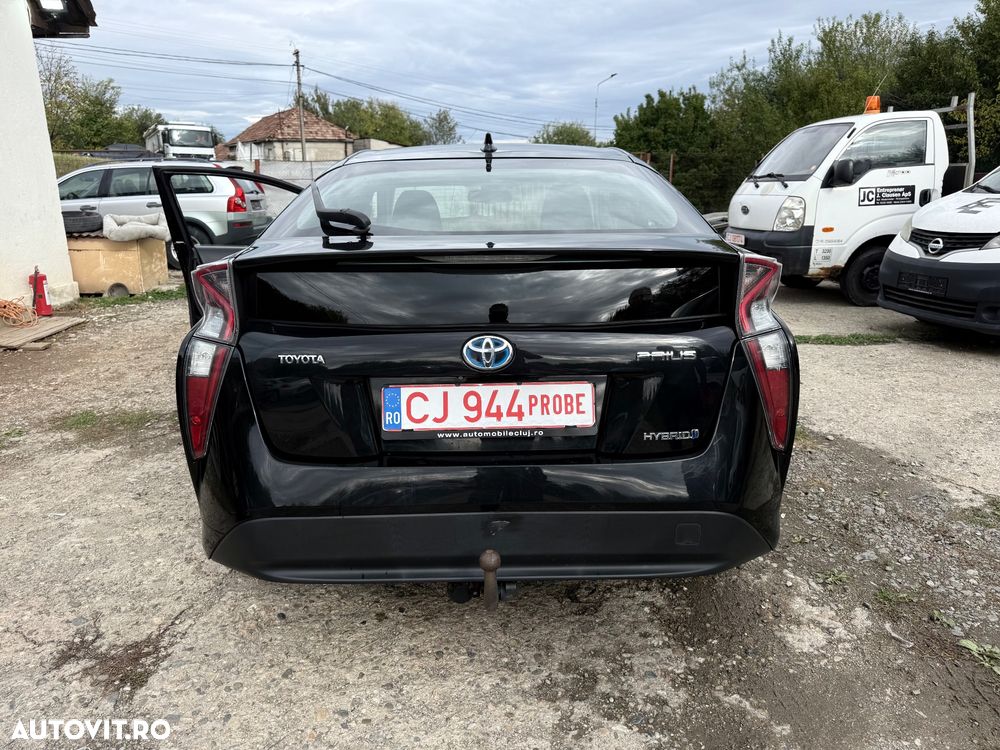 Toyota Prius 1.8 HSD Exclusive Plus - 26
