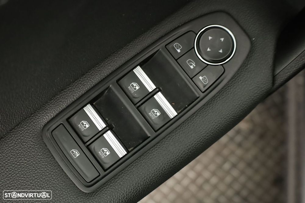 Renault Captur 1.0 TCe Techno Bi-Fuel - 21