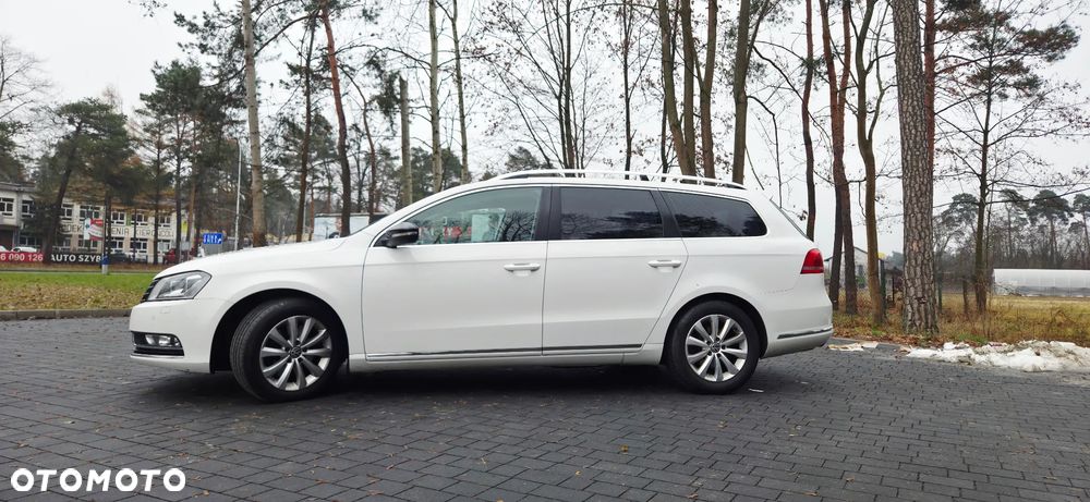 Volkswagen Passat 2.0 TDI DPF DSG Trendline - 2