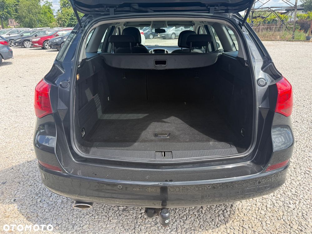 Opel Astra 1.4 T Cosmo - 27