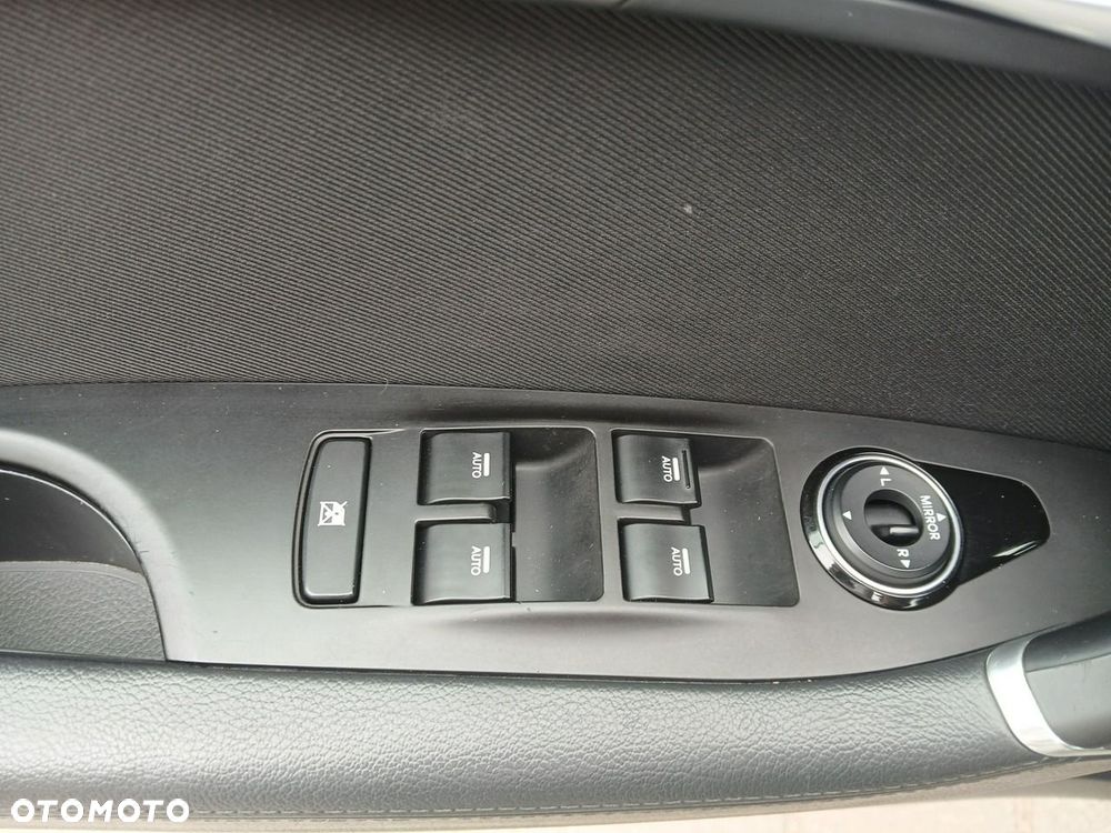 Hyundai i40 1.7 CRDi Automatik Premium - 18