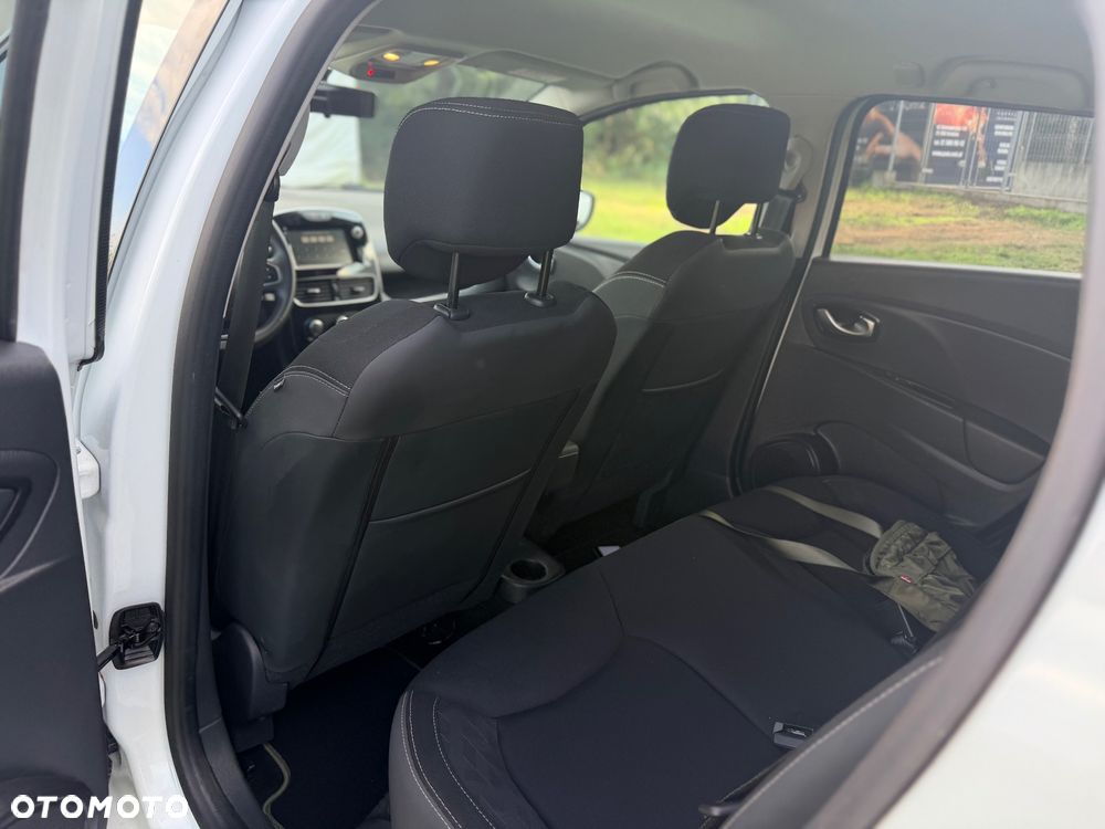 Renault Clio - 15