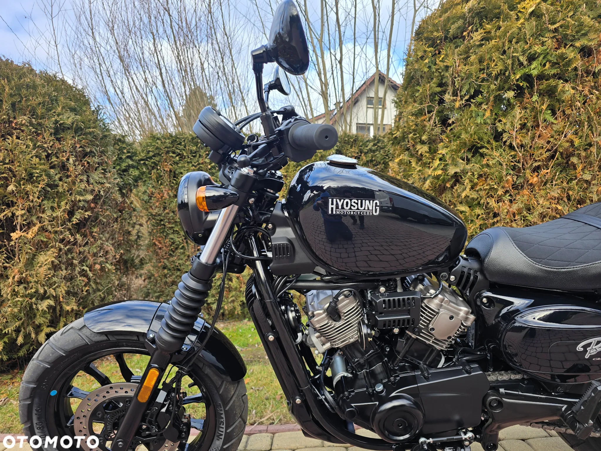 Hyosung GV - 10