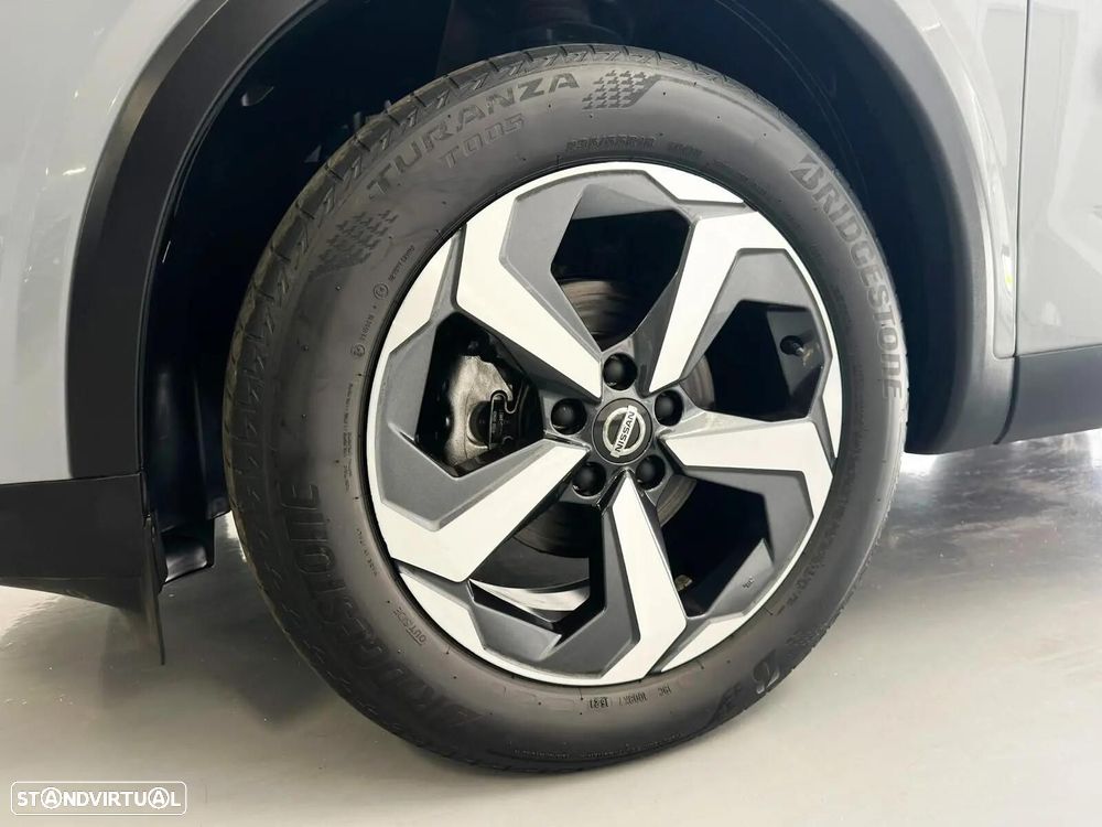 Nissan Qashqai 1.3 DIG-T MHEV Premiere Edition - 12