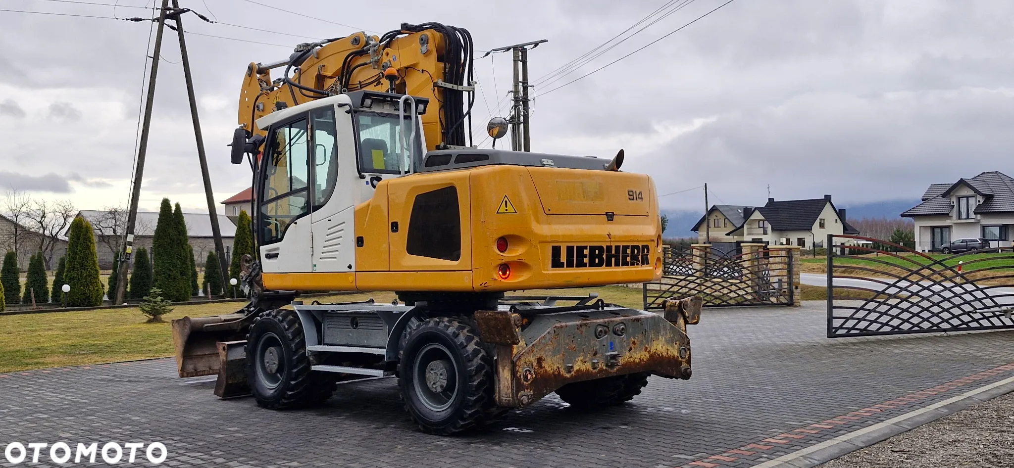 Liebherr A914/ Maszyna sprowadzona/ - 5