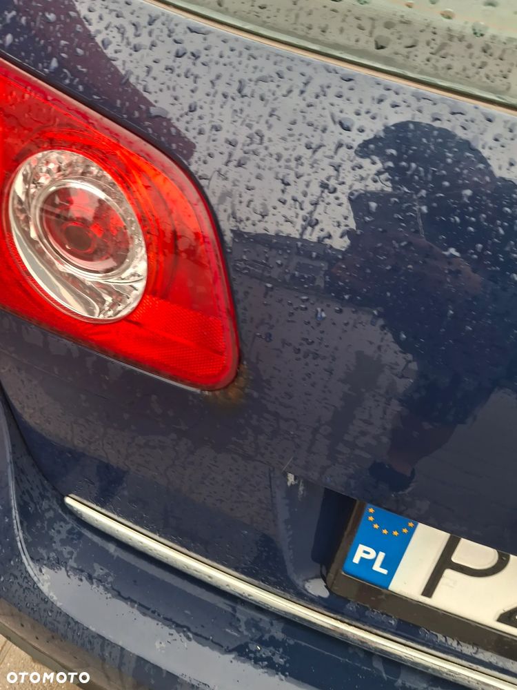 Volkswagen Passat 2.0 TDI Comfortline DSG - 13