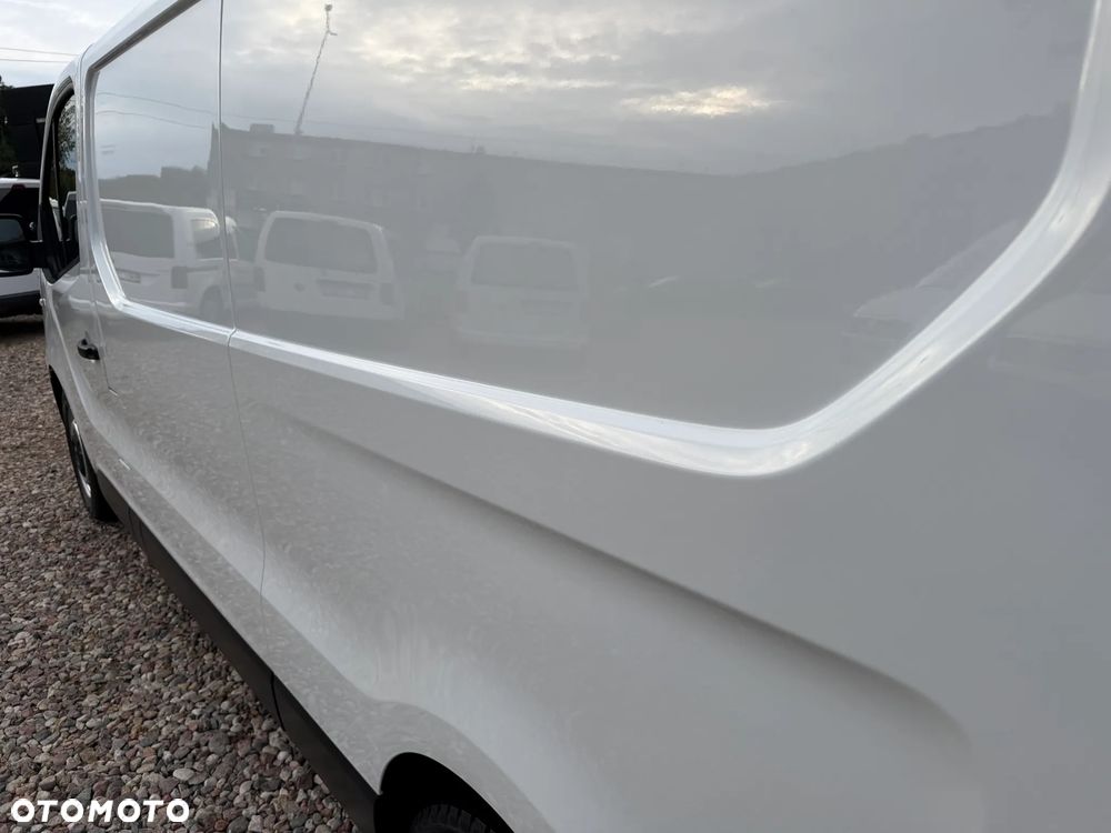 Renault TRAFIC VAN EXTRA Long, L2H1 MAXI, VAT-1, MOCNY SILNIK 2.0 dCi 145KM Euro6, ROZRZĄD NA ŁAŃCUCHU, DESIGN BUSINESS+ Radio ALPINE, REFLEKTORY RENAULT FULL LED PURE VISION+ PAKIET CHROM, MOBILNE BIURO, PARKTRONIKI, Furgon van z pełną zabudową paki 3m, Duża ładowność: 1124kg, Pojemność 6,7m3 - 21