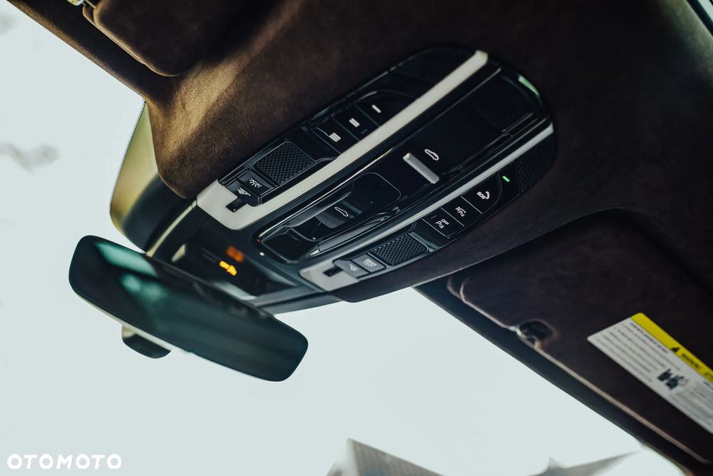 Porsche Cayenne S E-Hybrid Platinum Edition - 15