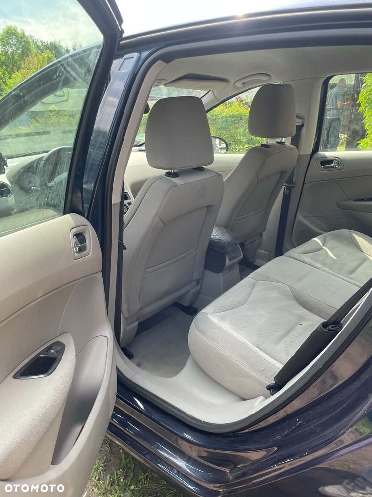 Peugeot 308 1.6 Trendy - 8