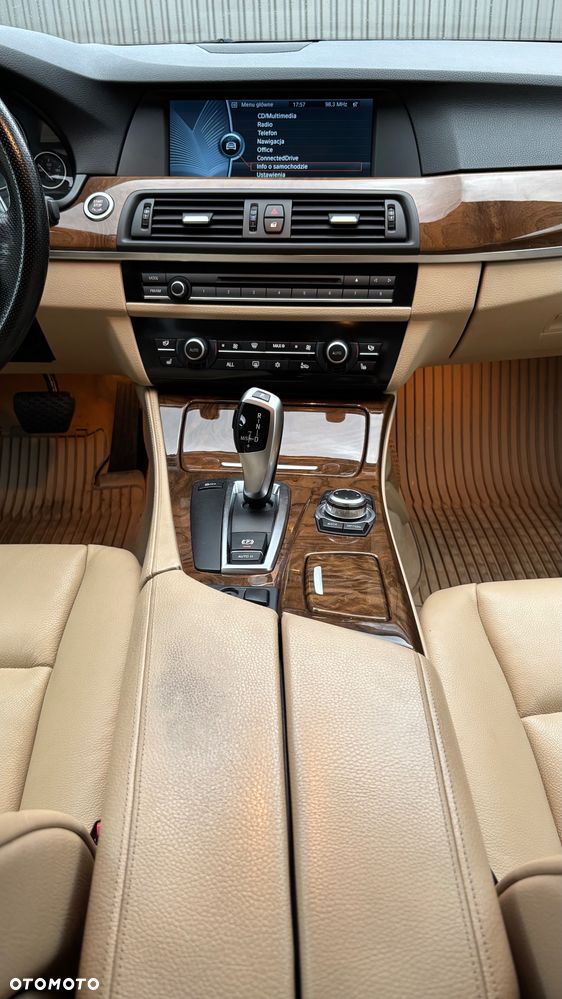 BMW Seria 5 - 36
