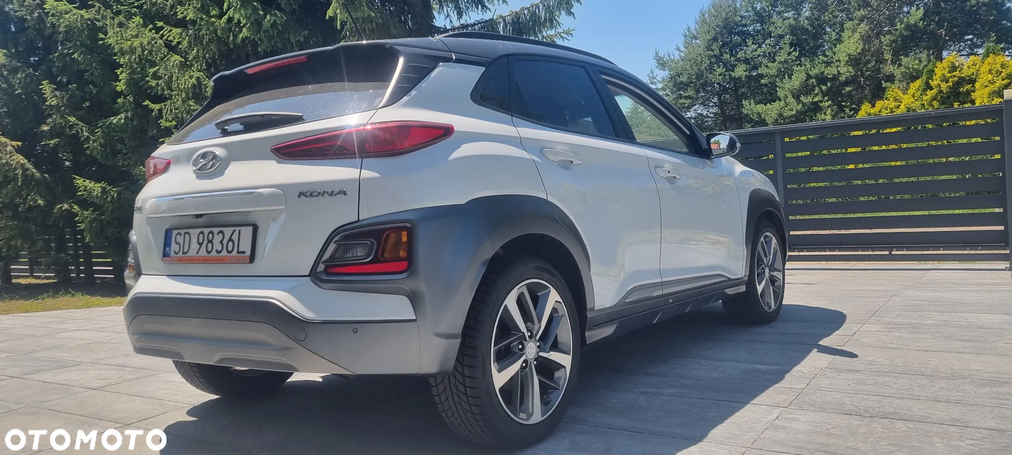 Hyundai Kona 1.6 T-GDI DCT Premium - 10