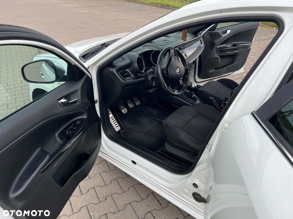 Alfa Romeo Giulietta - 6