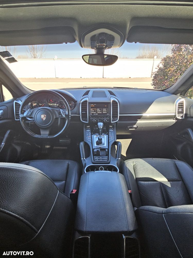 Porsche Cayenne Tiptronic S - 6