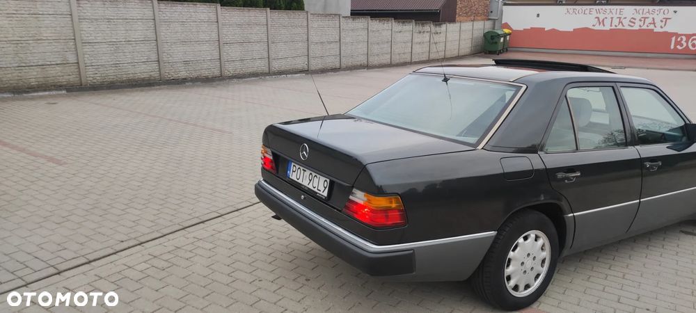 Mercedes-Benz W124 (1984-1993) - 33