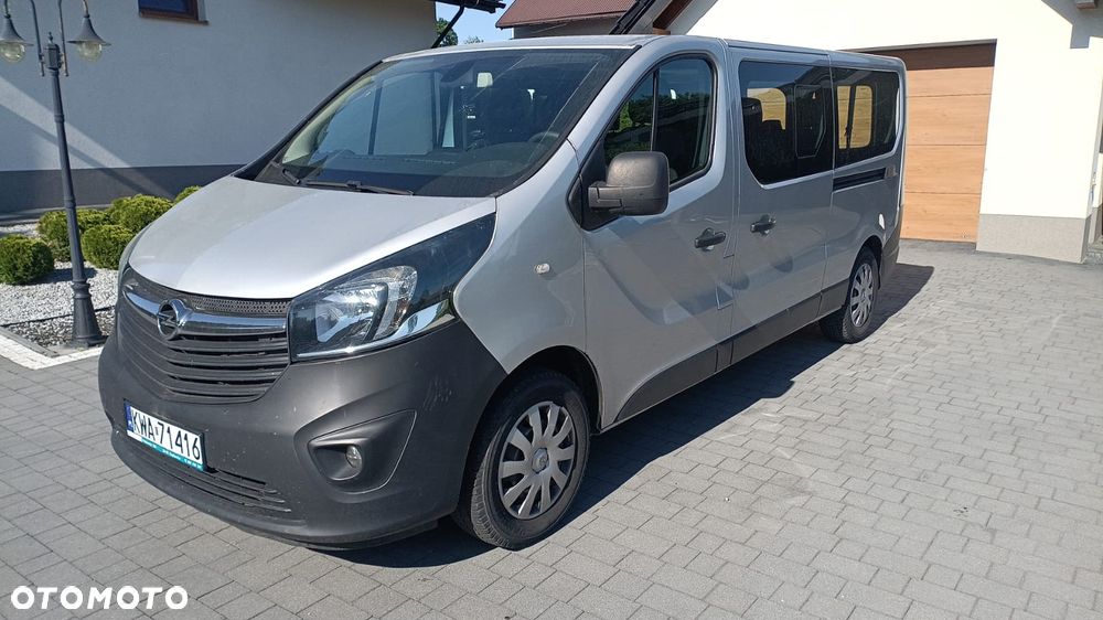 Opel Vivaro - 1