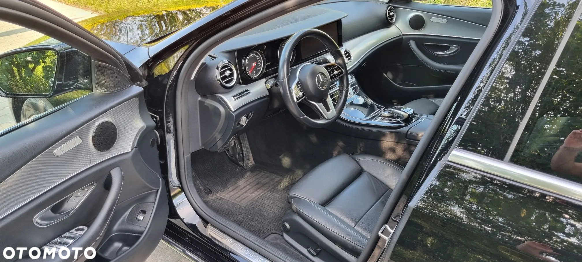 Mercedes-Benz Klasa E 400 d 4Matic T 9G-TRONIC Avantgarde - 9
