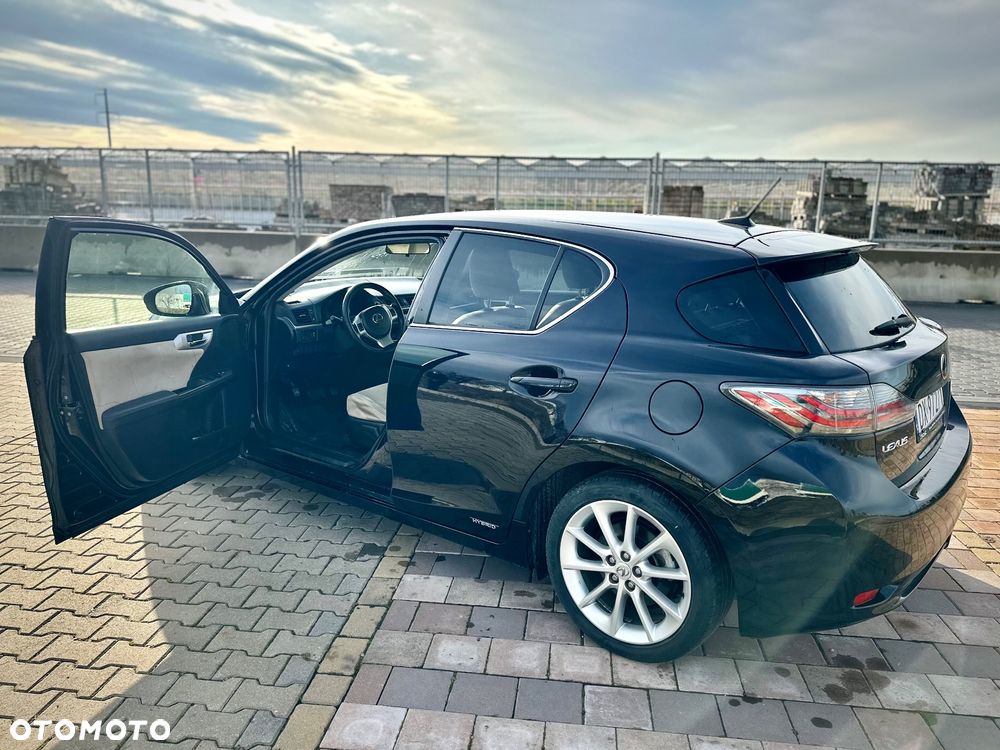 Lexus CT - 13
