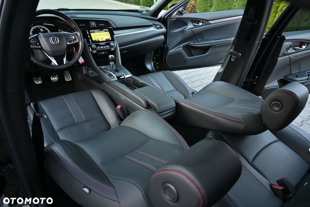 Honda Civic 1.0 i-VTEC Turbo Executive Sport Line - 18