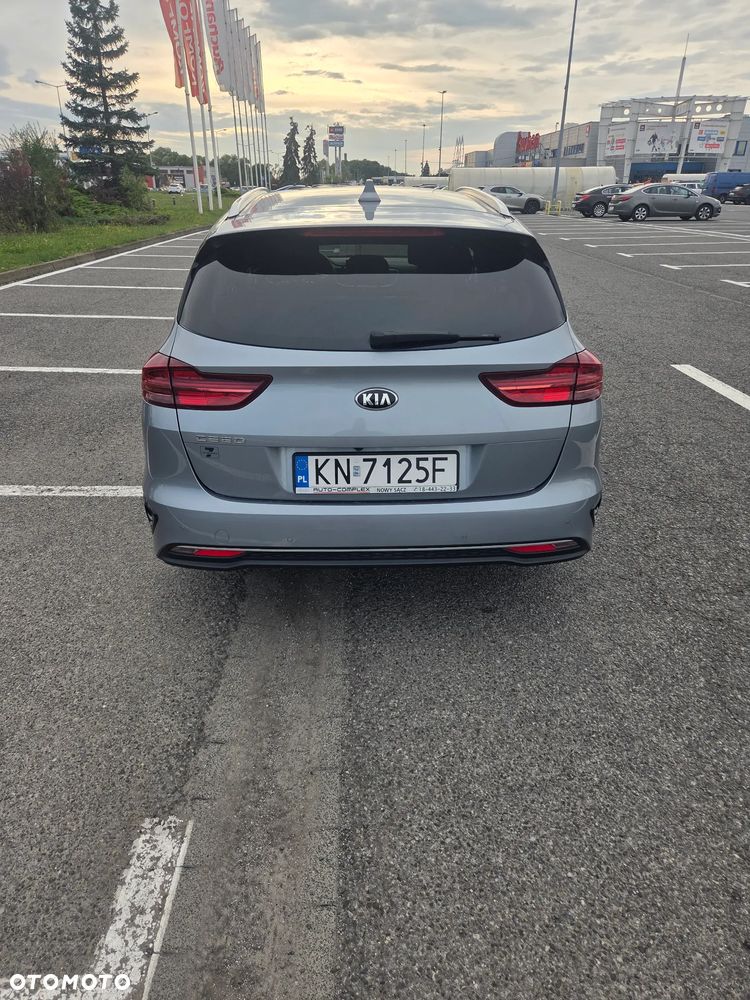 Kia Ceed 1.5 T-GDI M - 4