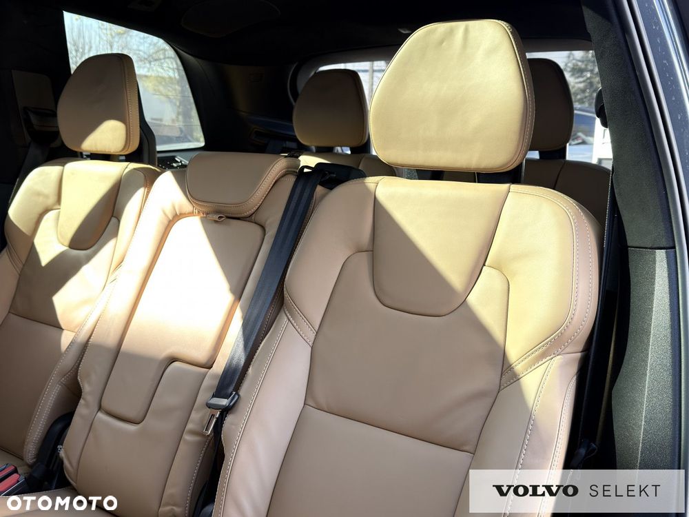 Volvo XC 90 - 16
