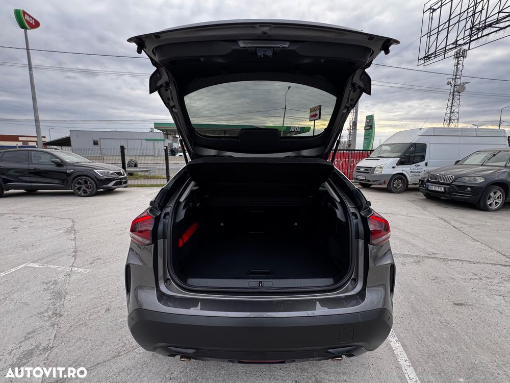 Citroën C4 1.2 PureTech S&S EAT8 Shine - 9