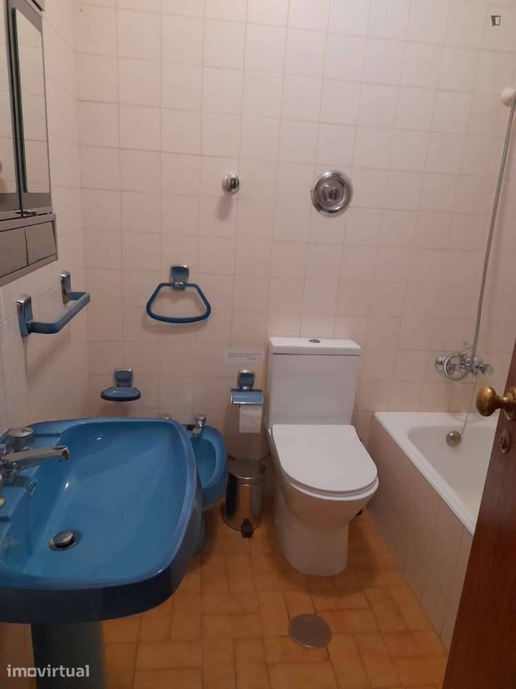 Quarto - localizado em Guimaraes - Grande imagem: 3/6