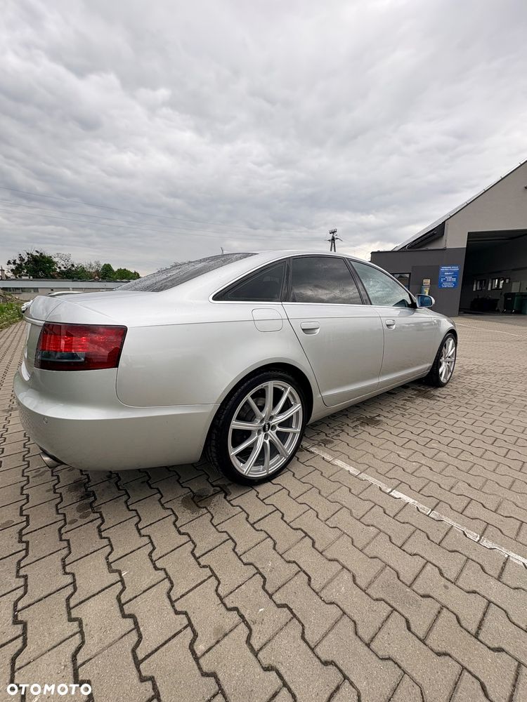 Audi A6 Limousine 3.2 FSI Quattro Tiptronic - 1